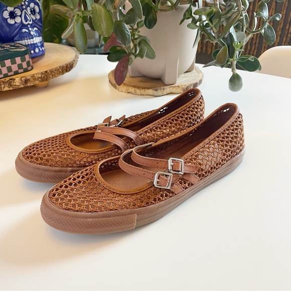 NWOT • Chuck Taylor All Star Dainty Mary Jane Knit - Warm Tan | Size 10 - Picture 2 of 9